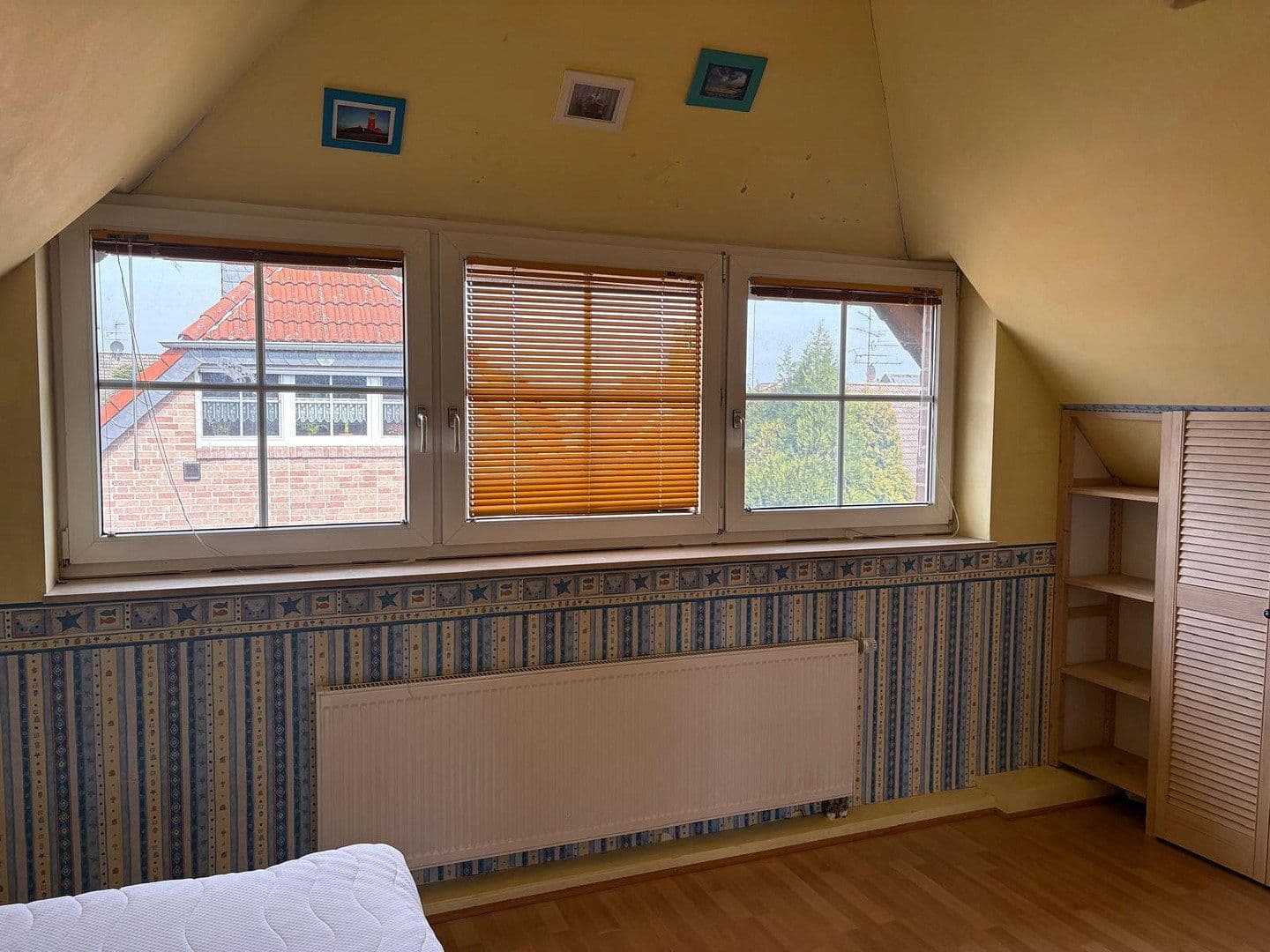Predaj domu 150 m², pozemok 231 m², Dorfstraße, Duisburg, Severné Porýnie - Westfálsko Predaj domu 150 m², pozemok 231 m², Dorfstraße, Duisburg, Severné Porýnie - Westfálsko