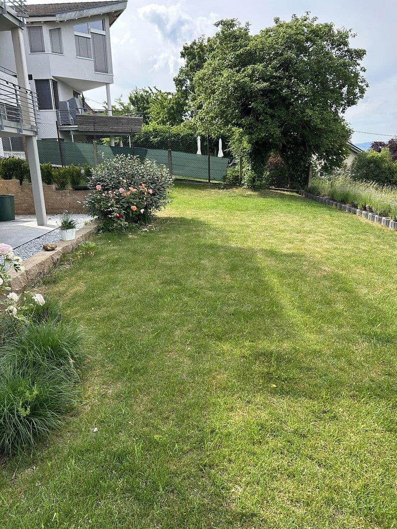 Predaj domu 218 m², pozemok 296 m², Oberweiler 35, Pliezhausen, Bádensko-Wurttembersko Predaj domu 218 m², pozemok 296 m², Oberweiler 35, Pliezhausen, Bádensko-Wurttembersko