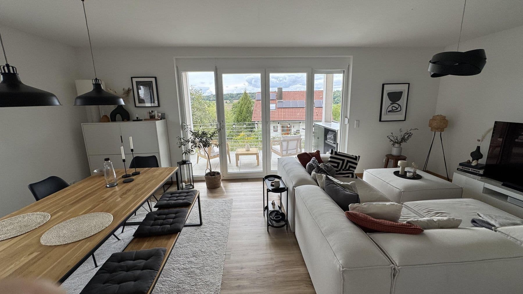 Predaj domu 218 m², pozemok 296 m², Oberweiler 35, Pliezhausen, Bádensko-Wurttembersko Predaj domu 218 m², pozemok 296 m², Oberweiler 35, Pliezhausen, Bádensko-Wurttembersko