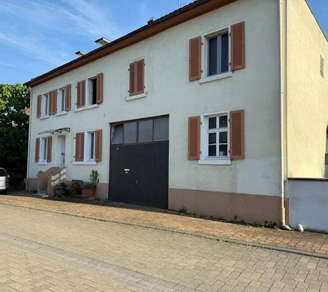 Predaj domu 187 m², pozemok 167 m², Sasbach am Kaiserstuhl, Bádensko-Wurttembersko Predaj domu 187 m², pozemok 167 m², Sasbach am Kaiserstuhl, Bádensko-Wurttembersko