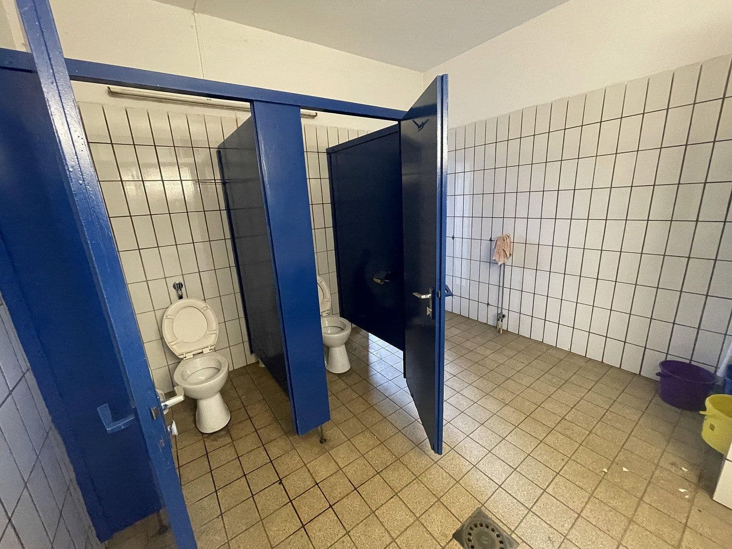 Prenájom nebytového priestoru 940 m², Allingerstr. 10, Vilshofen an der Donau, Bavorsko Prenájom nebytového priestoru 940 m², Allingerstr. 10, Vilshofen an der Donau, Bavorsko