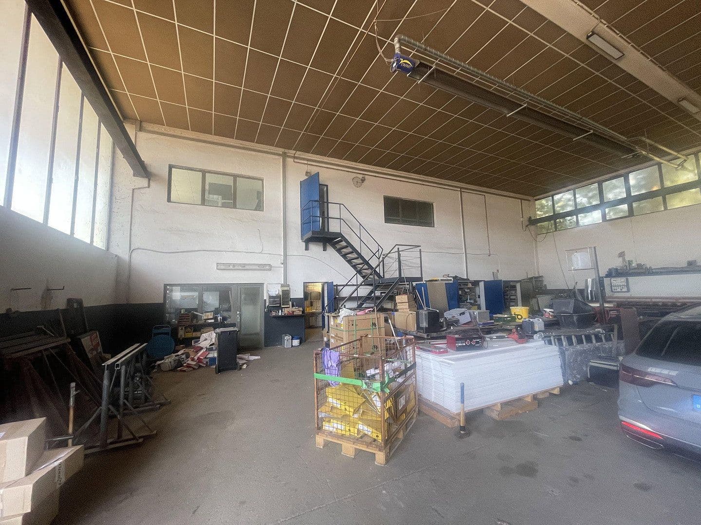 Prenájom nebytového priestoru 940 m², Allingerstr. 10, Vilshofen an der Donau, Bavorsko Prenájom nebytového priestoru 940 m², Allingerstr. 10, Vilshofen an der Donau, Bavorsko