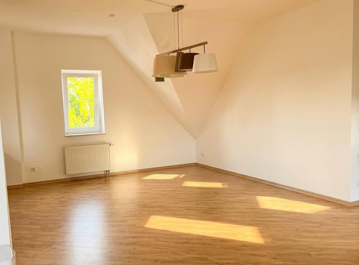 Prenájom bytu 4-izbový 150 m², Bismarckstraße 2c, Meerbusch, Severné Porýnie - Westfálsko Prenájom bytu 4-izbový 150 m², Bismarckstraße 2c, Meerbusch, Severné Porýnie - Westfálsko