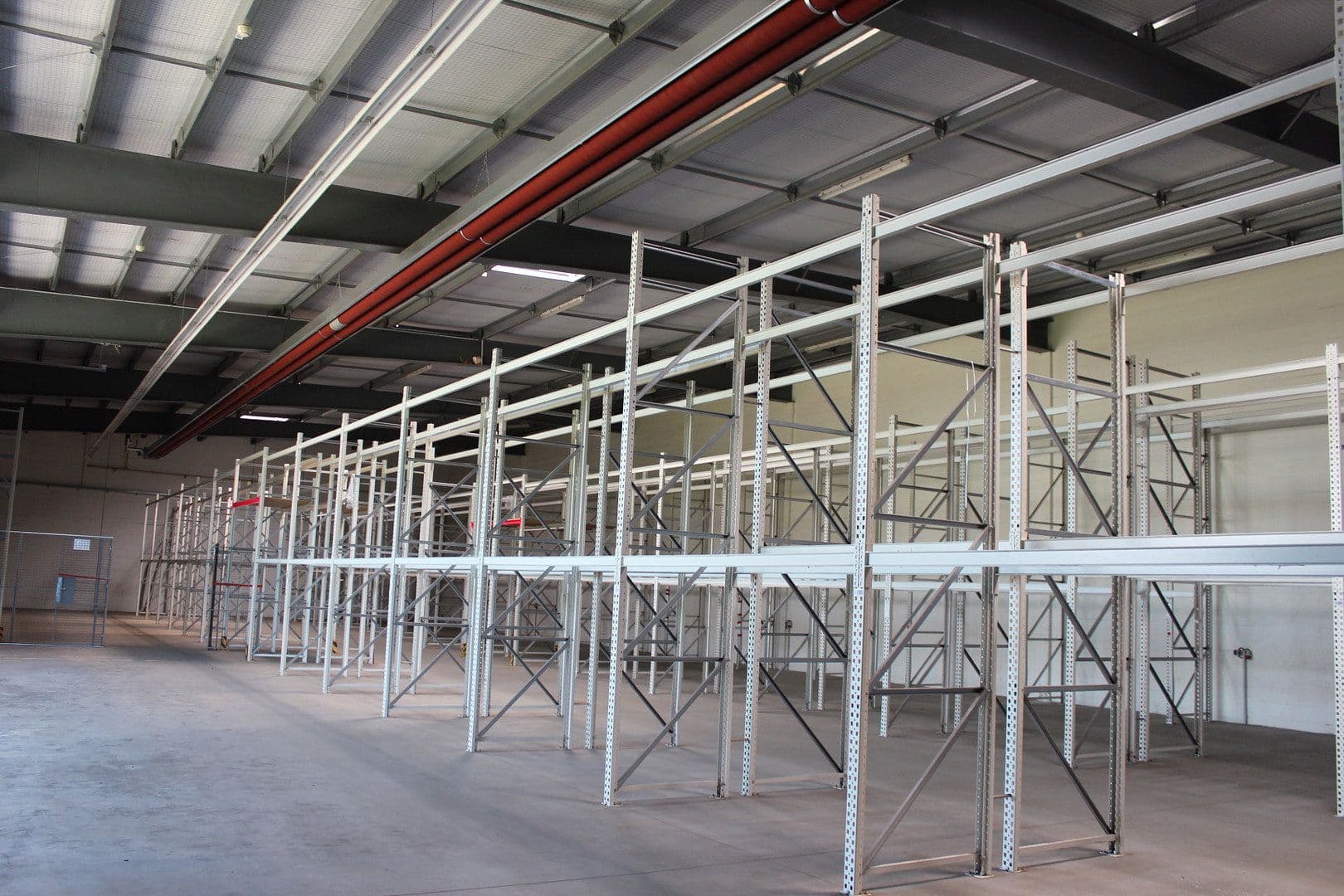 Prenájom nebytového priestoru 860 m², Rolf-Uhrmacher-Allee 1, Stelle, Dolné Sasko Prenájom nebytového priestoru 860 m², Rolf-Uhrmacher-Allee 1, Stelle, Dolné Sasko
