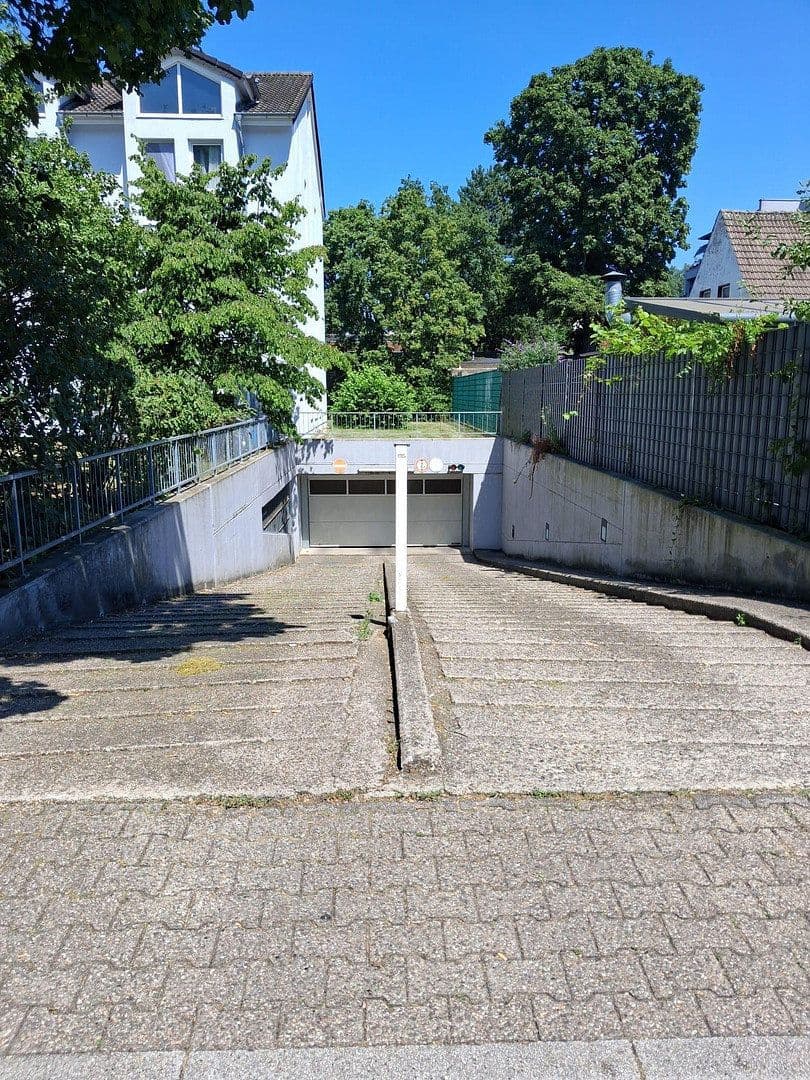 Prenájom garáže, Further Str. 115 a-d, Düsseldorf, Severné Porýnie - Westfálsko Prenájom garáže, Further Str. 115 a-d, Düsseldorf, Severné Porýnie - Westfálsko