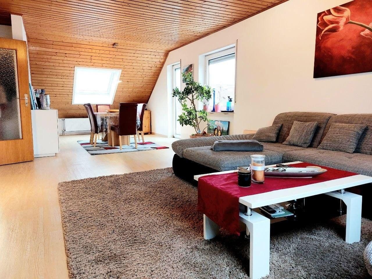Prenájom bytu 3-izbový 90 m², Dudenhofen, Porýnie-Falcko Prenájom bytu 3-izbový 90 m², Dudenhofen, Porýnie-Falcko