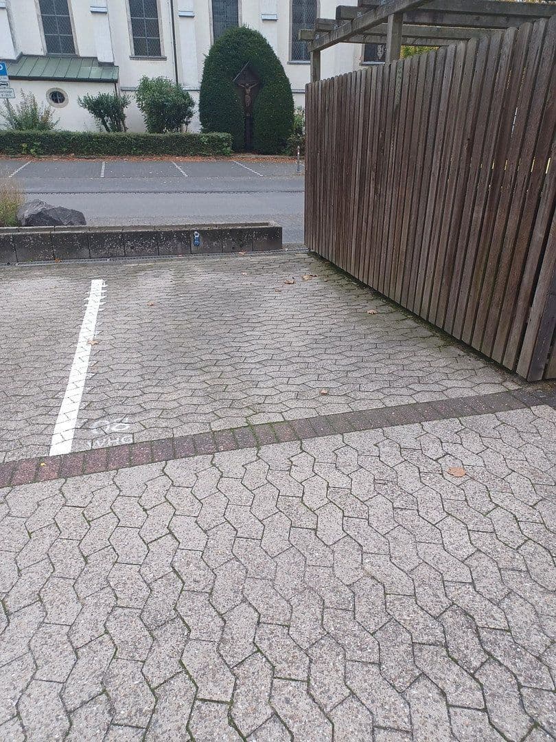 Predaj bytu 2-izbový 84 m², Schützenstrasse 41, Wachtberg, Severné Porýnie - Westfálsko Predaj bytu 2-izbový 84 m², Schützenstrasse 41, Wachtberg, Severné Porýnie - Westfálsko