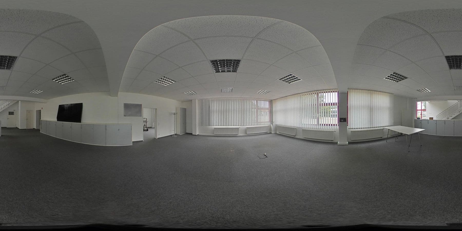 Prenájom nebytového priestoru 2.444 m², Weilheim i. OB, Bavorsko Prenájom nebytového priestoru 2.444 m², Weilheim i. OB, Bavorsko