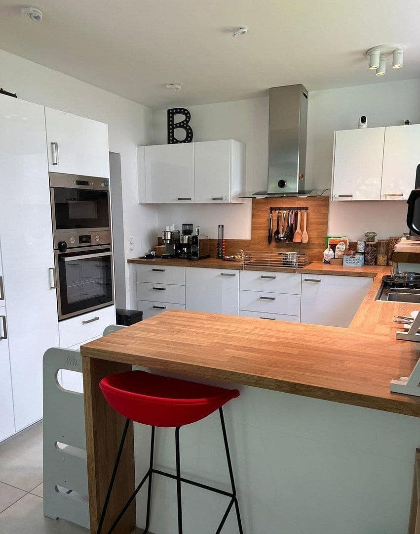 Prenájom domu 136 m², pozemok 200 m², Heidenau, Dolné Sasko Prenájom domu 136 m², pozemok 200 m², Heidenau, Dolné Sasko