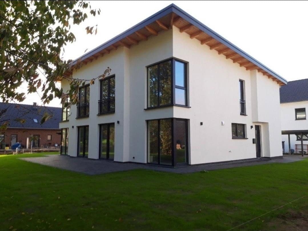 Prenájom domu 136 m², pozemok 200 m², Heidenau, Dolné Sasko Prenájom domu 136 m², pozemok 200 m², Heidenau, Dolné Sasko