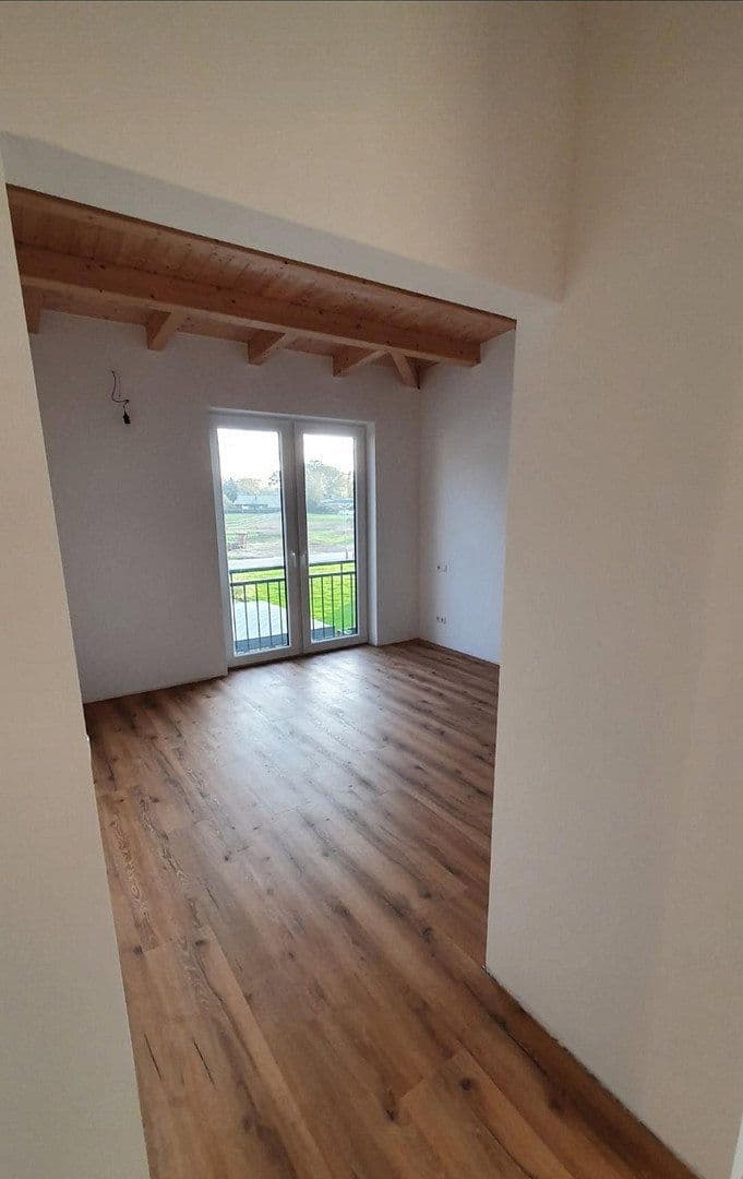 Prenájom domu 136 m², pozemok 200 m², Heidenau, Dolné Sasko Prenájom domu 136 m², pozemok 200 m², Heidenau, Dolné Sasko