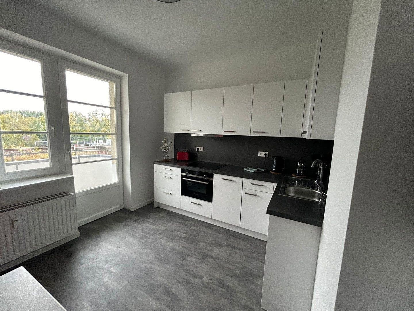 Prenájom bytu 2-izbový 63 m², Glienicker Weg 88, Berlin, Berlín Prenájom bytu 2-izbový 63 m², Glienicker Weg 88, Berlin, Berlín