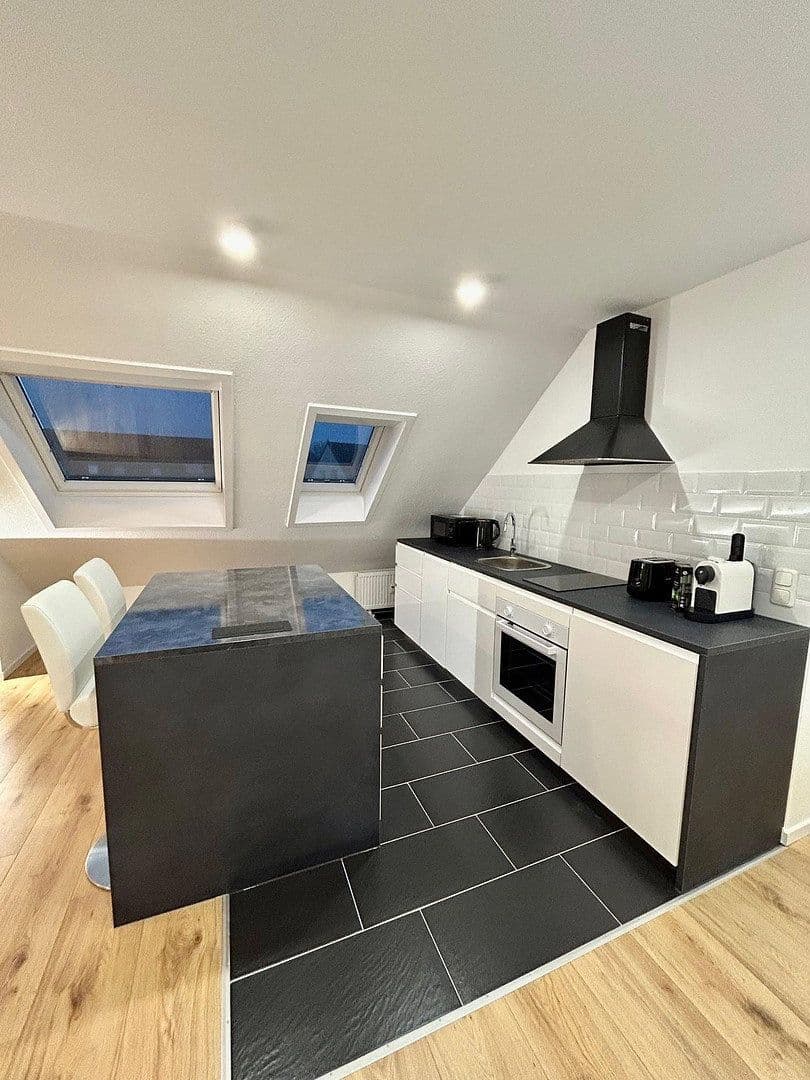 Prenájom bytu 1-izbový 39 m², Pattensen, Dolné Sasko Prenájom bytu 1-izbový 39 m², Pattensen, Dolné Sasko