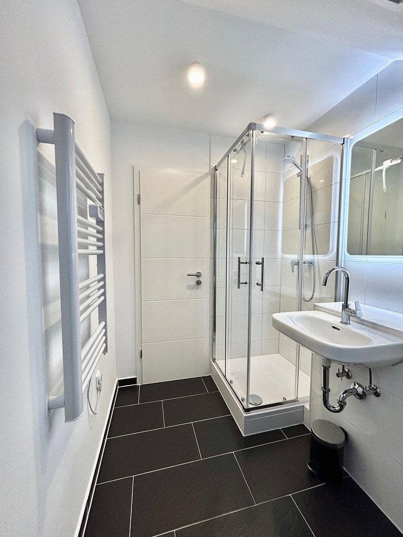 Prenájom bytu 1-izbový 39 m², Pattensen, Dolné Sasko Prenájom bytu 1-izbový 39 m², Pattensen, Dolné Sasko