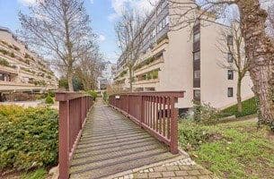 Prenájom bytu 6-izbový 160 m², Ludwigshafen, Porýnie-Falcko Prenájom bytu 6-izbový 160 m², Ludwigshafen, Porýnie-Falcko