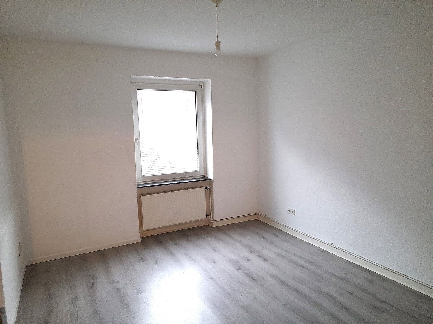 Prenájom bytu 2-izbový 51 m², Gronaustraße 99, Wuppertal, Severné Porýnie - Westfálsko Prenájom bytu 2-izbový 51 m², Gronaustraße 99, Wuppertal, Severné Porýnie - Westfálsko