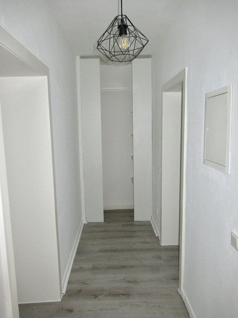 Prenájom bytu 2-izbový 51 m², Gronaustraße 99, Wuppertal, Severné Porýnie - Westfálsko Prenájom bytu 2-izbový 51 m², Gronaustraße 99, Wuppertal, Severné Porýnie - Westfálsko
