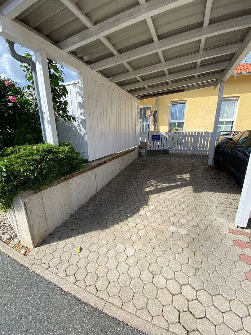 Prenájom bytu 5-izbový 130 m², Kitzengasse 24, Leinburg, Bavorsko Prenájom bytu 5-izbový 130 m², Kitzengasse 24, Leinburg, Bavorsko
