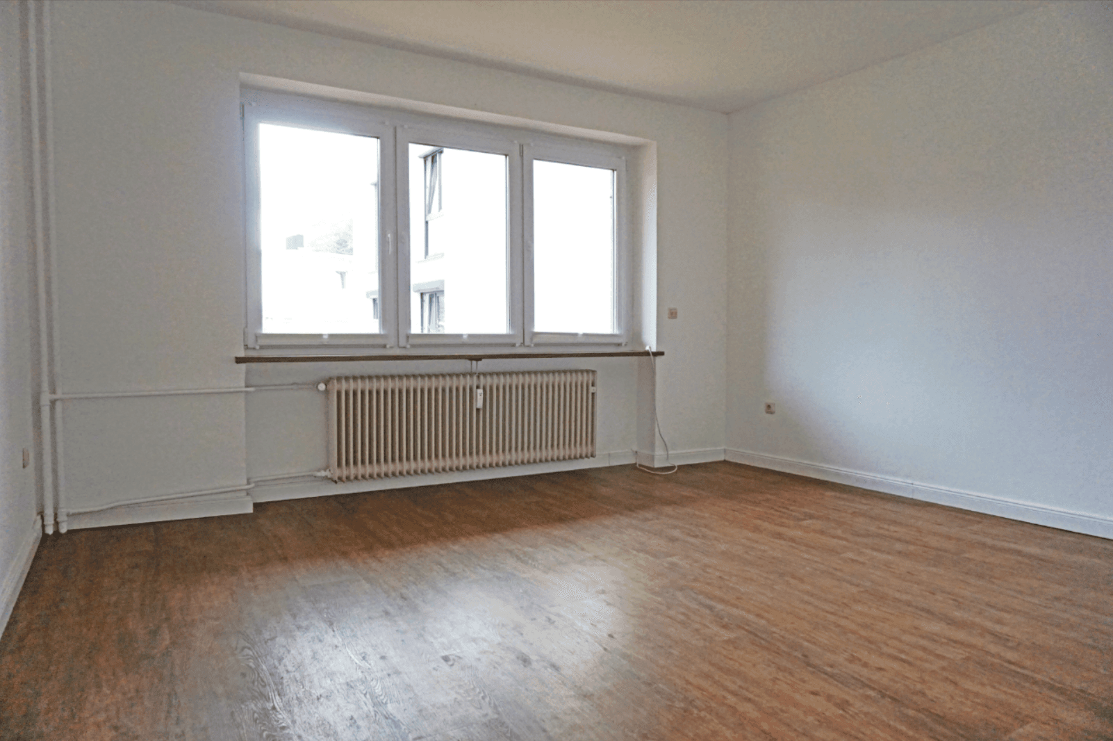 Prenájom bytu 3-izbový 76 m², Hamburg, Hamburg Prenájom bytu 3-izbový 76 m², Hamburg, Hamburg