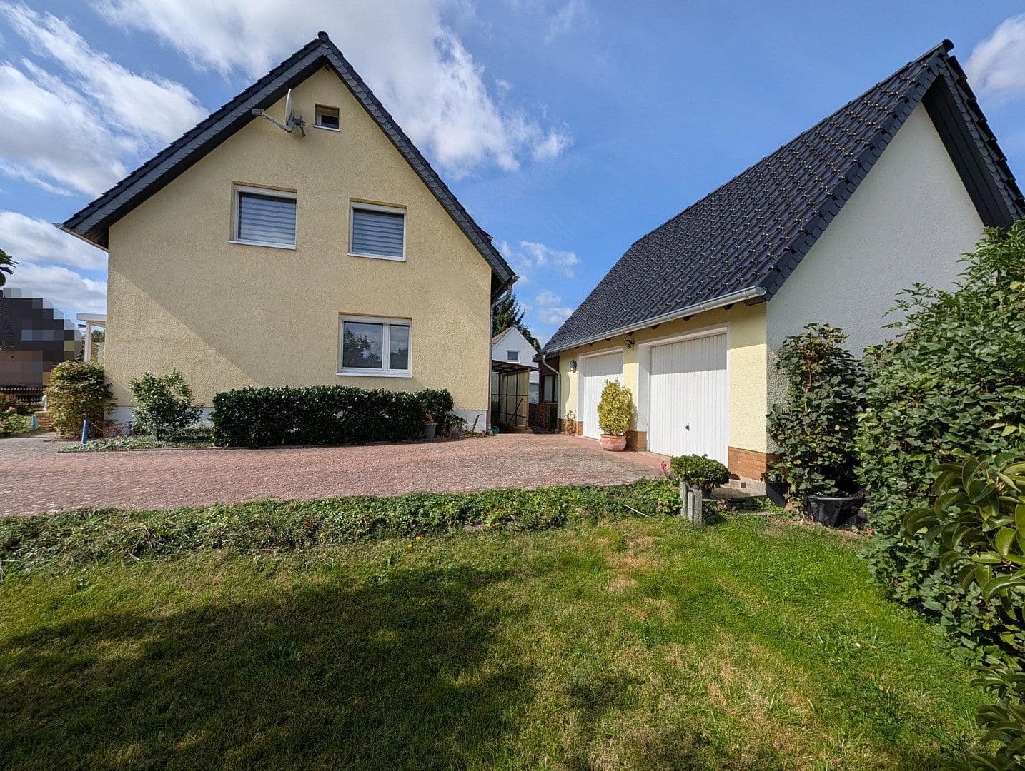 Predaj domu 123 m², pozemok 1.000 m², Lehrte, Dolné Sasko Predaj domu 123 m², pozemok 1.000 m², Lehrte, Dolné Sasko