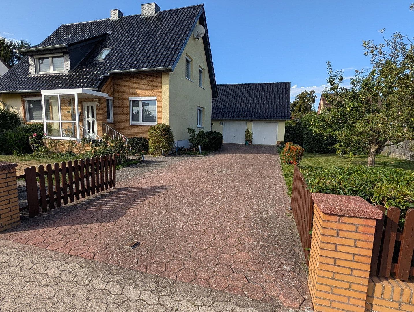 Predaj domu 123 m², pozemok 1.000 m², Lehrte, Dolné Sasko Predaj domu 123 m², pozemok 1.000 m², Lehrte, Dolné Sasko