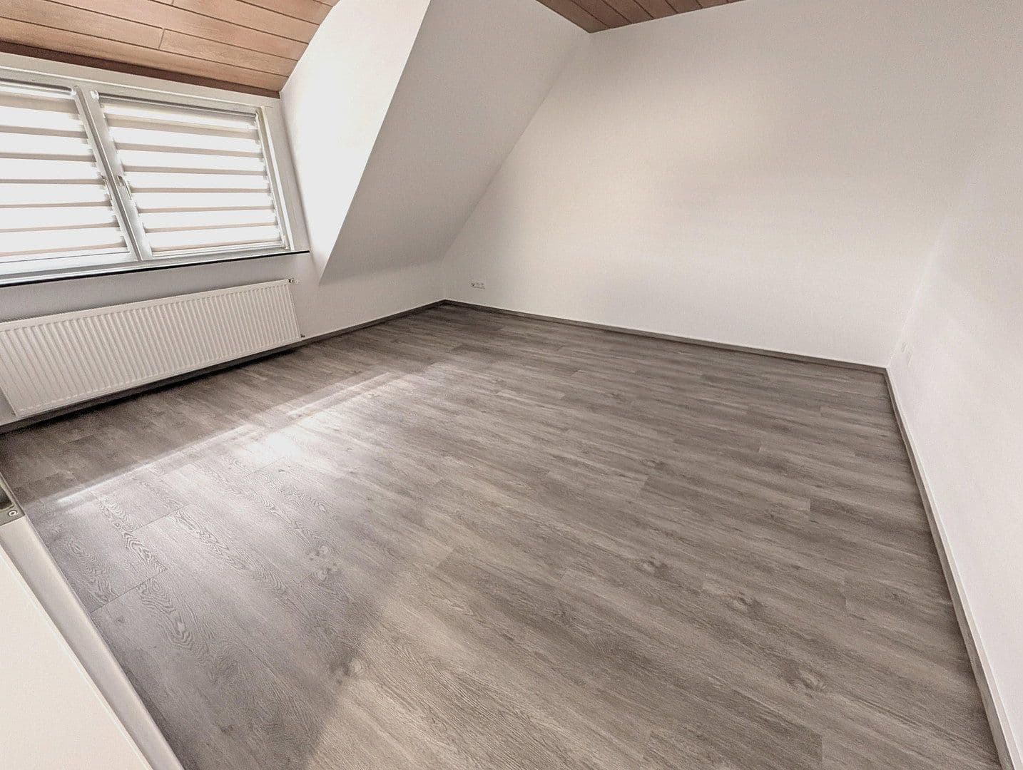 Predaj domu 123 m², pozemok 1.000 m², Lehrte, Dolné Sasko Predaj domu 123 m², pozemok 1.000 m², Lehrte, Dolné Sasko