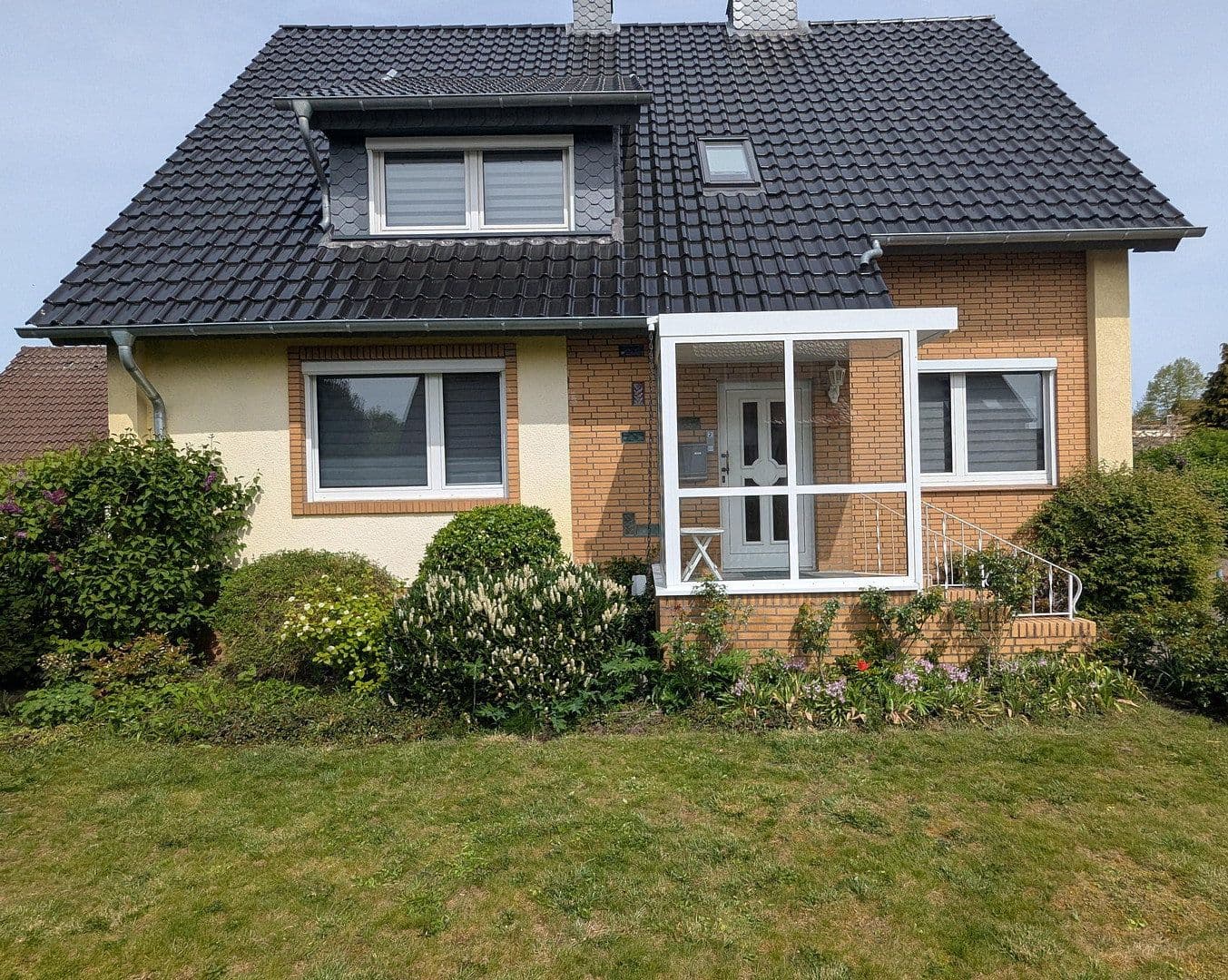 Predaj domu 123 m², pozemok 1.000 m², Lehrte, Dolné Sasko Predaj domu 123 m², pozemok 1.000 m², Lehrte, Dolné Sasko