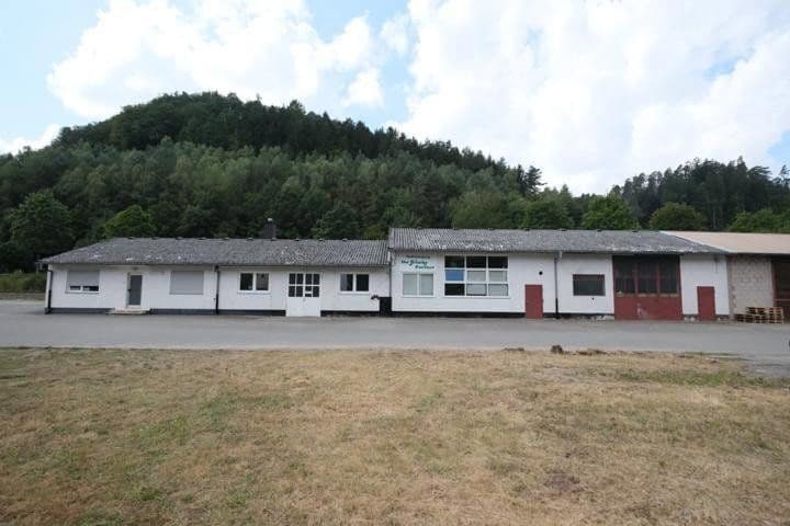Prenájom nebytového priestoru 300 m², Rodalben, Porýnie-Falcko Prenájom nebytového priestoru 300 m², Rodalben, Porýnie-Falcko