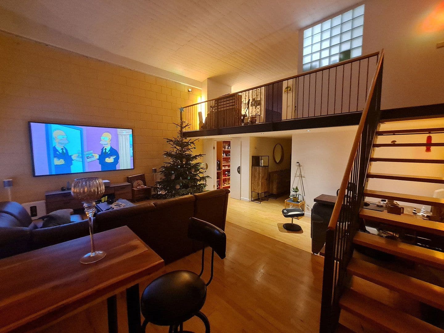 Prenájom bytu 4-izbový 132 m², Holbeinstraße 14, Leipzig, Sasko Prenájom bytu 4-izbový 132 m², Holbeinstraße 14, Leipzig, Sasko