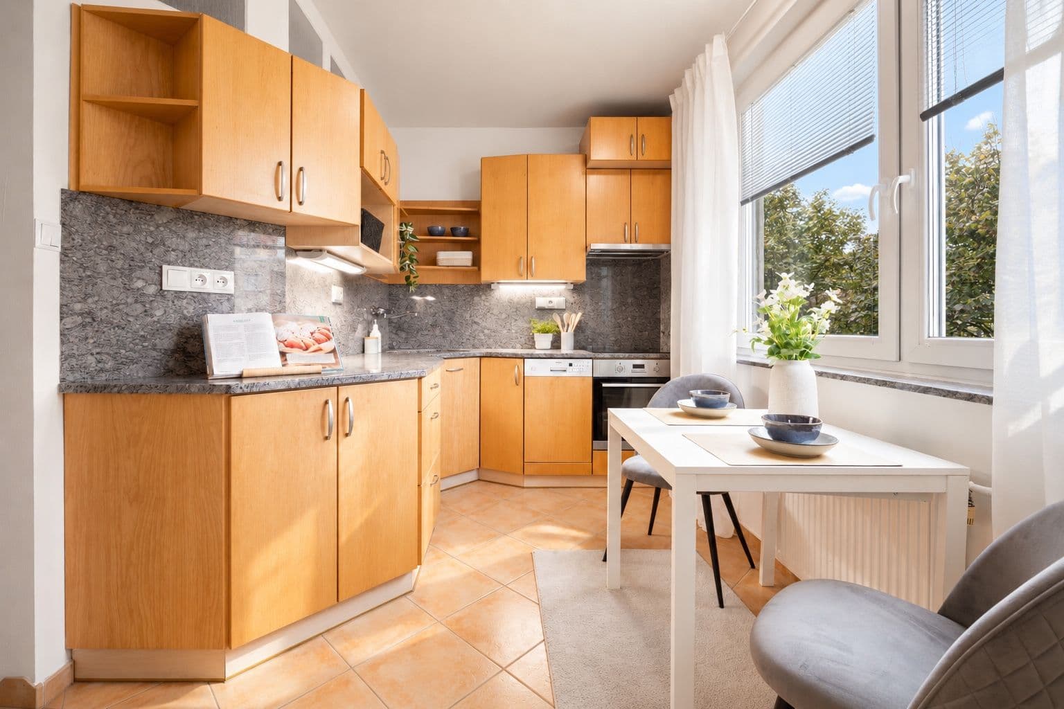 Predaj bytu 3-izbový 70 m², Družební, Olomouc, Olomoucký kraj Predaj bytu 3-izbový 70 m², Družební, Olomouc, Olomoucký kraj