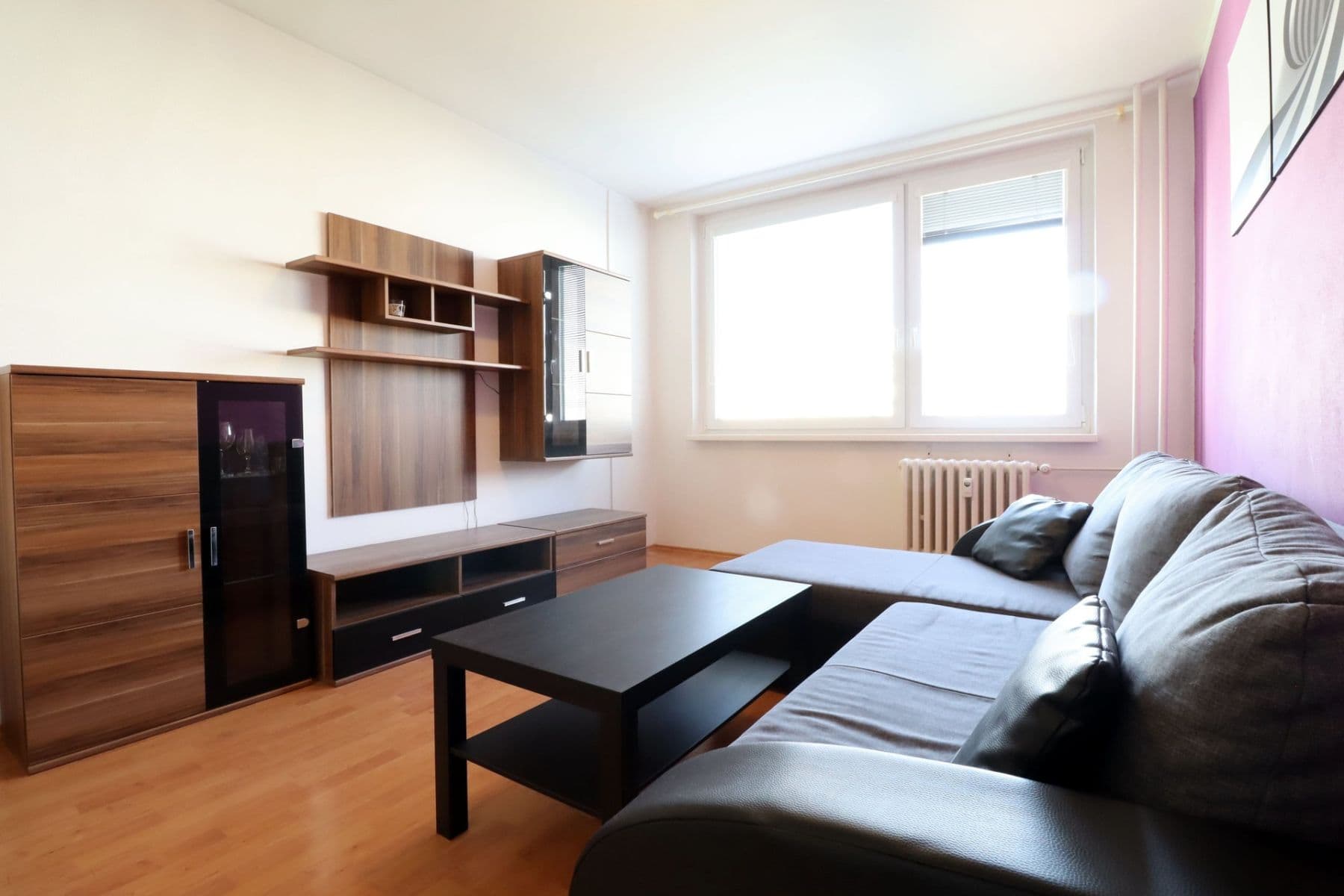 Prenájom bytu 2-izbový 43 m², Modrá, Praha, Praha Prenájom bytu 2-izbový 43 m², Modrá, Praha, Praha