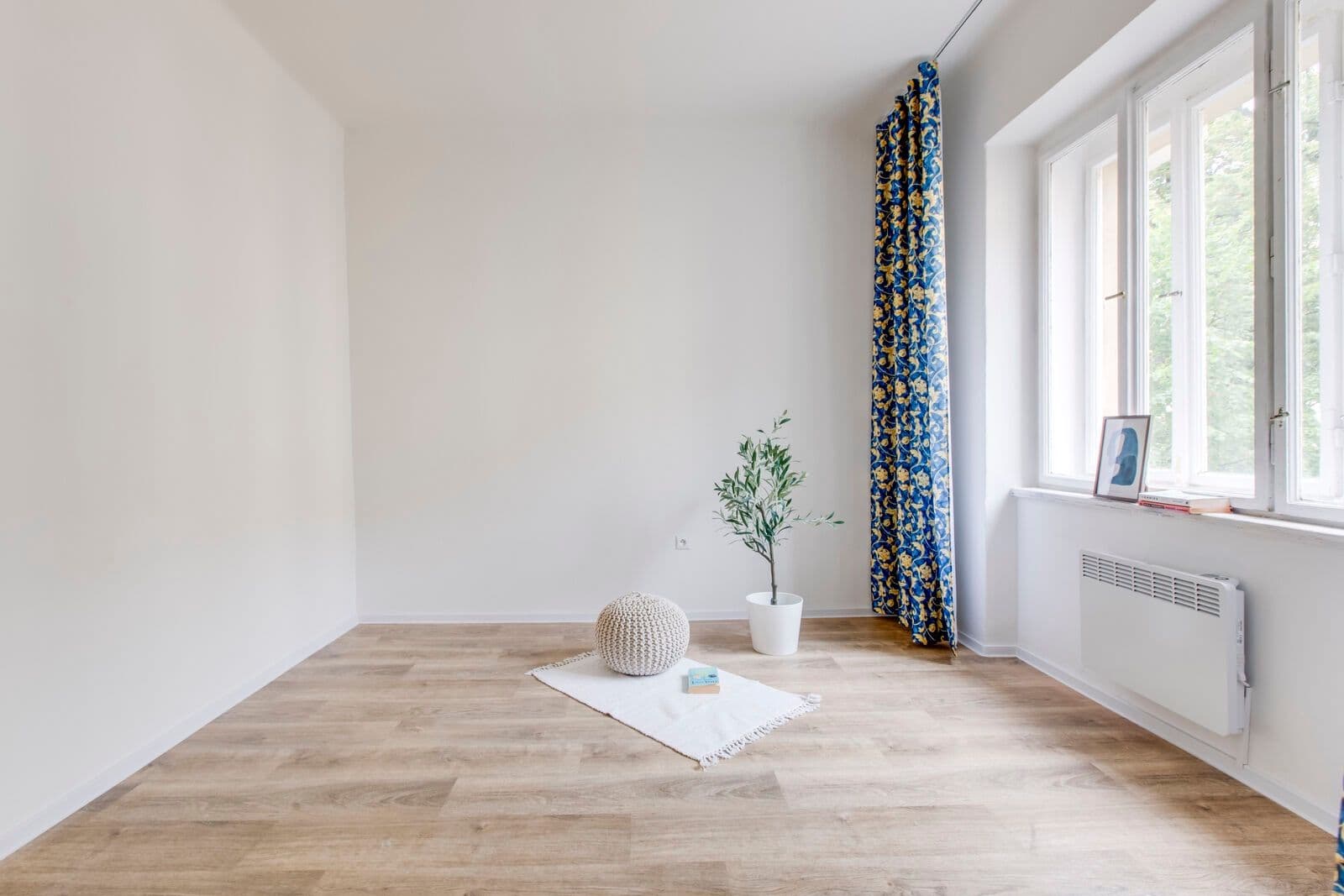 Prenájom bytu 2-izbový 44 m², Jeseniova, Praha, Praha Prenájom bytu 2-izbový 44 m², Jeseniova, Praha, Praha