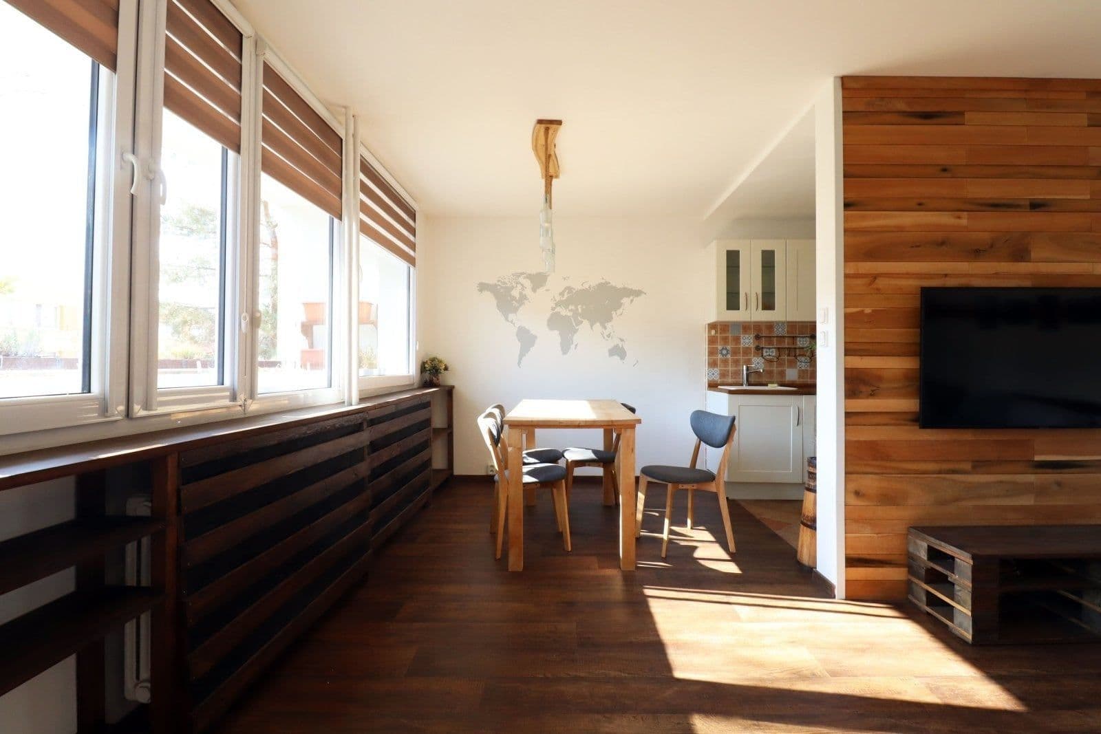 Prenájom bytu 3-izbový 71 m², Mádrova, Praha, Praha Prenájom bytu 3-izbový 71 m², Mádrova, Praha, Praha