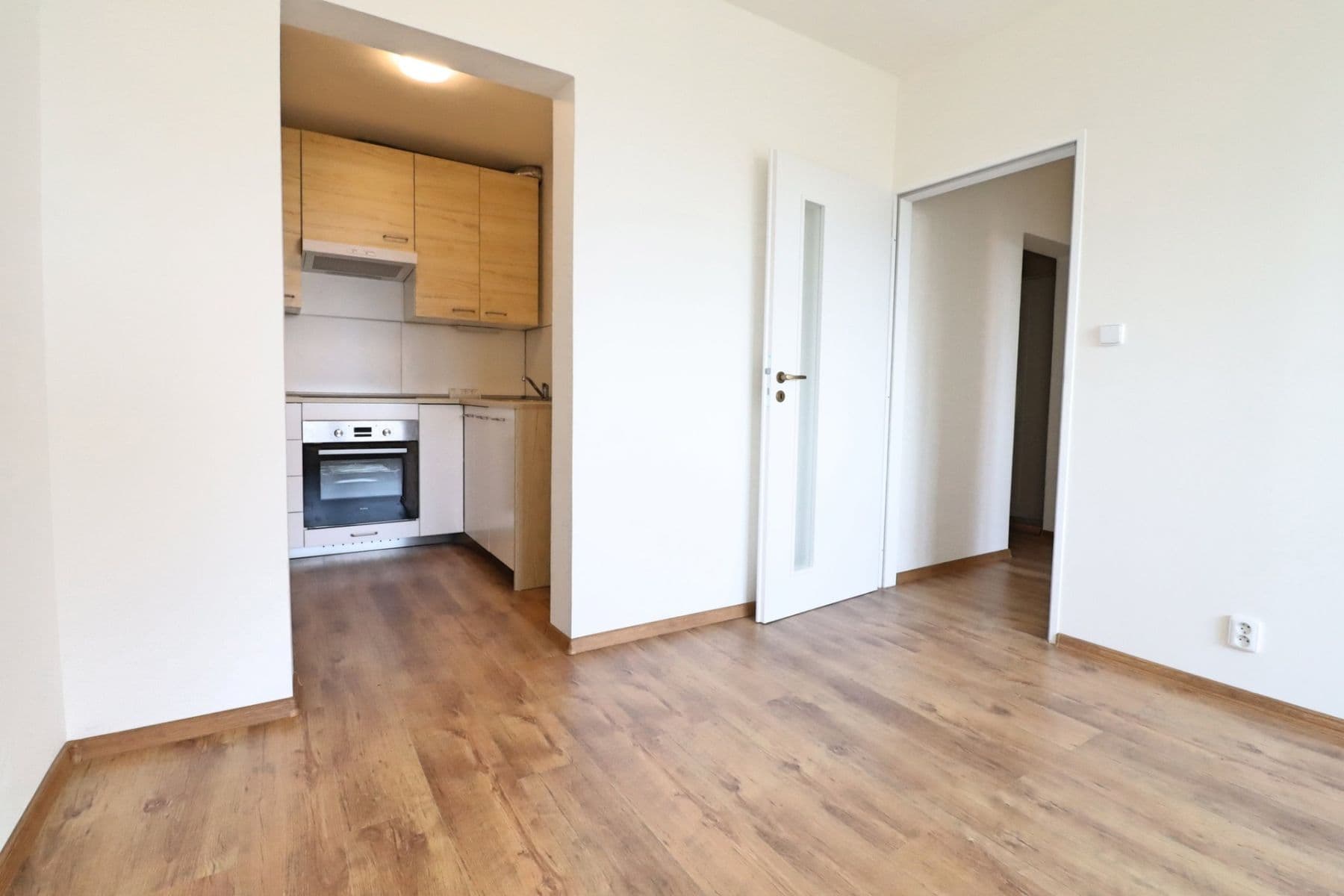 Prenájom bytu 2-izbový 40 m², Machuldova, Praha, Praha Prenájom bytu 2-izbový 40 m², Machuldova, Praha, Praha