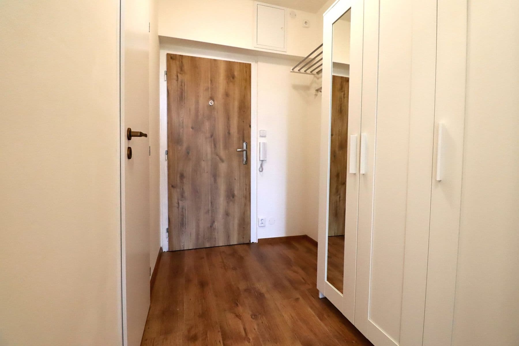 Prenájom bytu 2-izbový 40 m², Machuldova, Praha, Praha Prenájom bytu 2-izbový 40 m², Machuldova, Praha, Praha