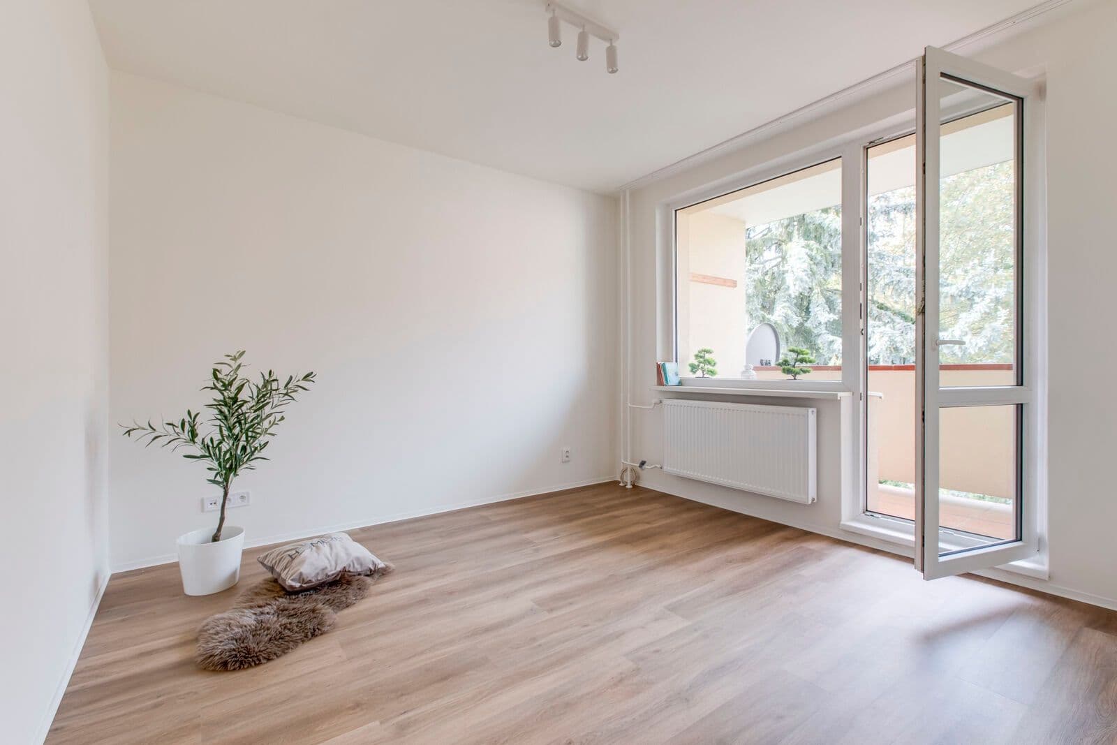 Prenájom bytu 3-izbový 67 m², Tasovská, Praha, Praha Prenájom bytu 3-izbový 67 m², Tasovská, Praha, Praha