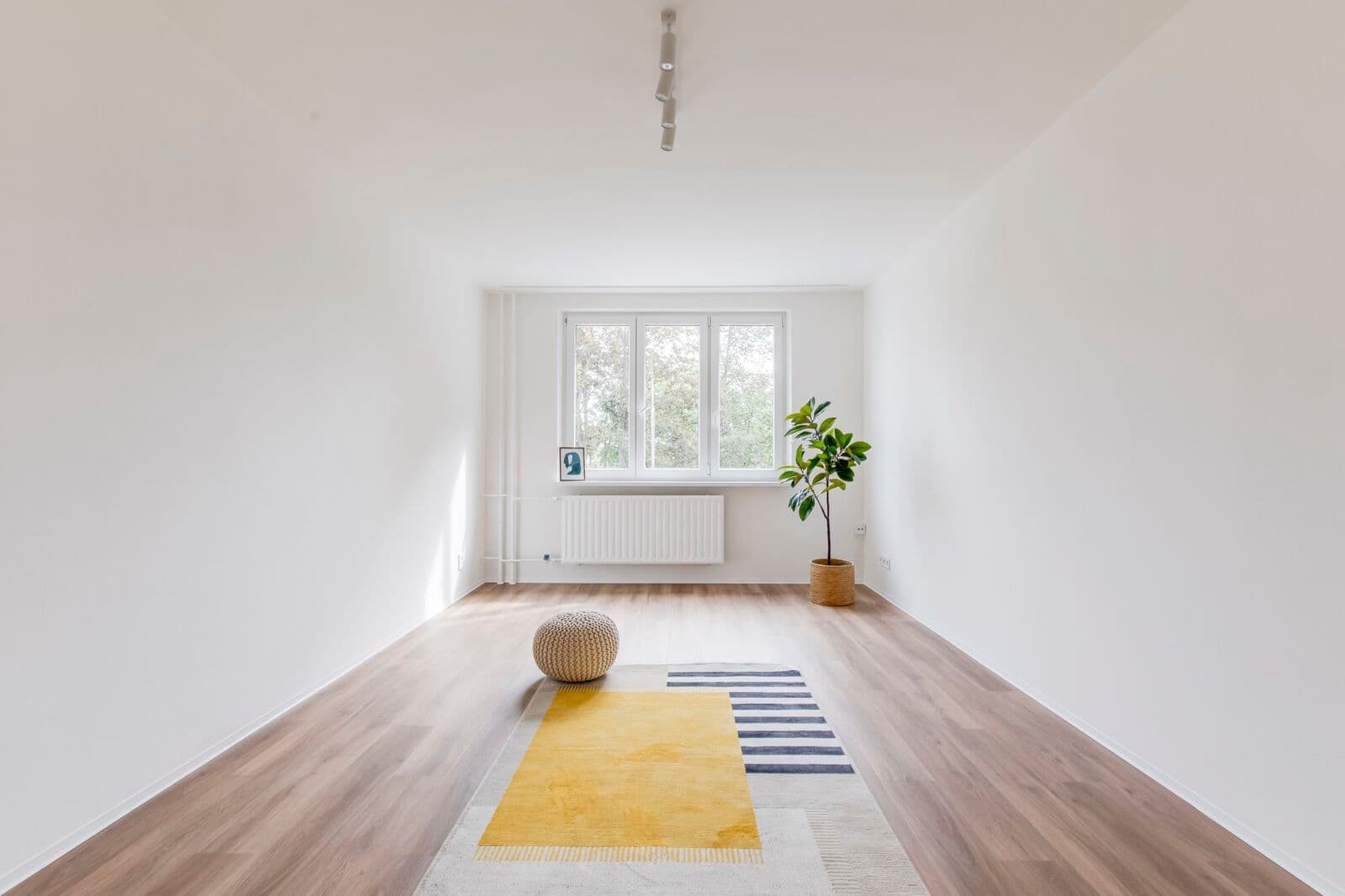 Prenájom bytu 3-izbový 67 m², Tasovská, Praha, Praha Prenájom bytu 3-izbový 67 m², Tasovská, Praha, Praha