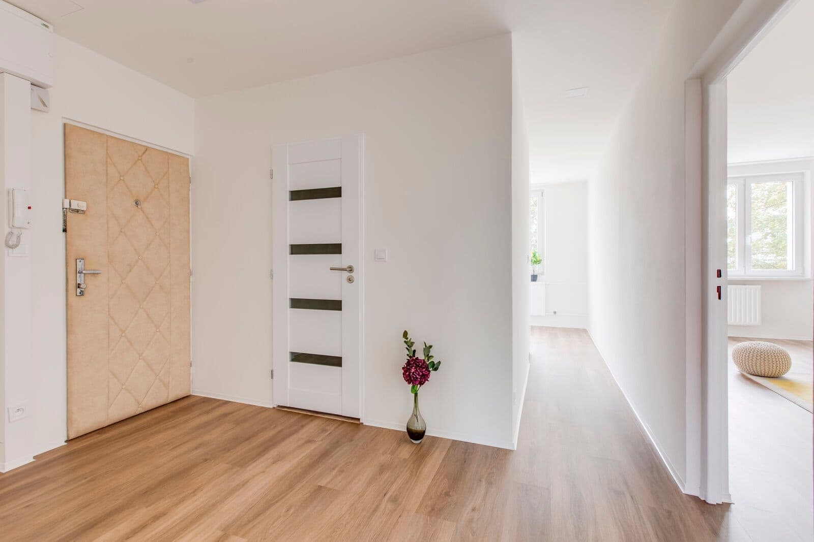 Prenájom bytu 3-izbový 67 m², Tasovská, Praha, Praha Prenájom bytu 3-izbový 67 m², Tasovská, Praha, Praha