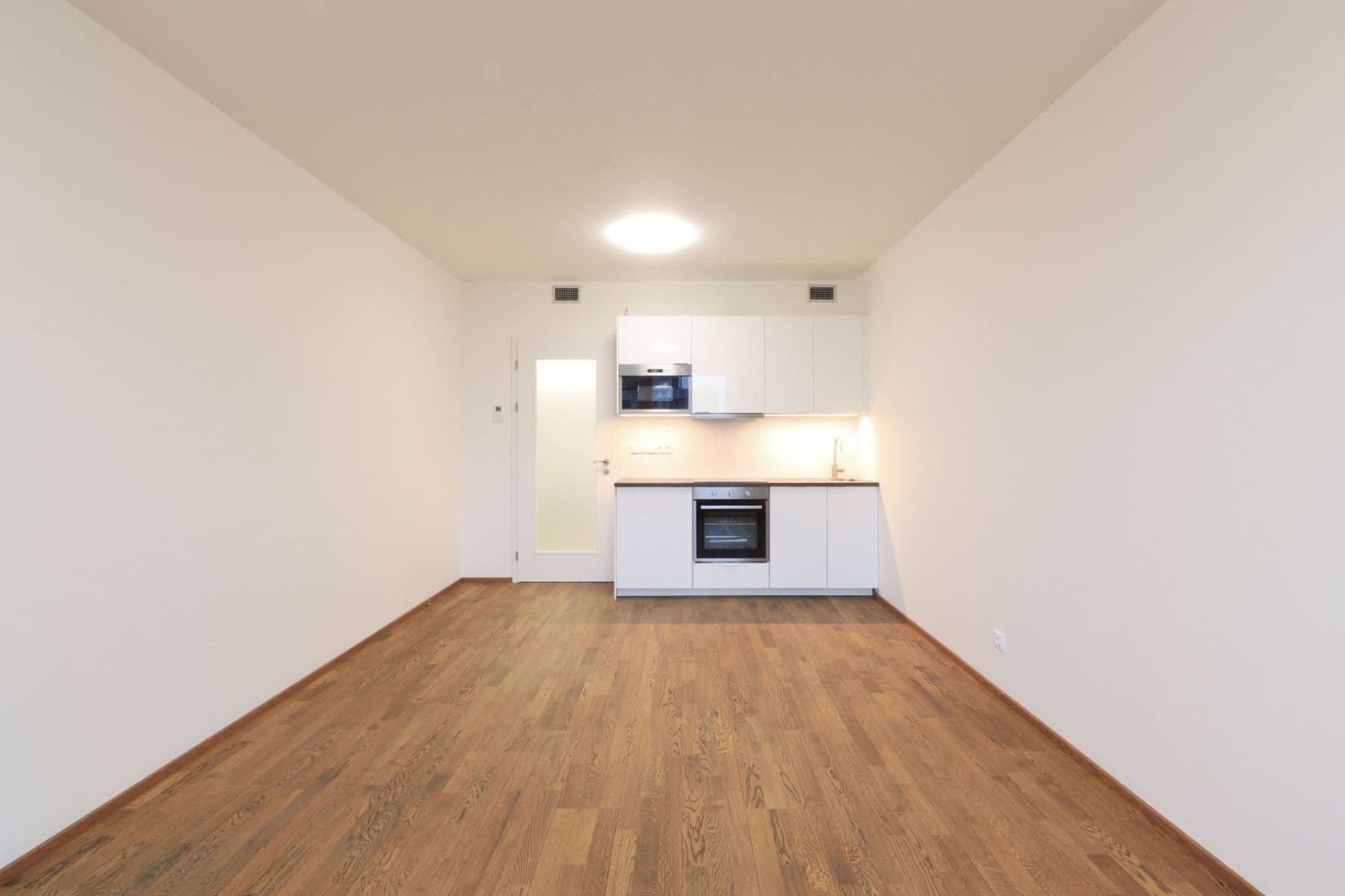 Prenájom bytu 1-izbový 35 m², Smržových, Praha, Praha Prenájom bytu 1-izbový 35 m², Smržových, Praha, Praha