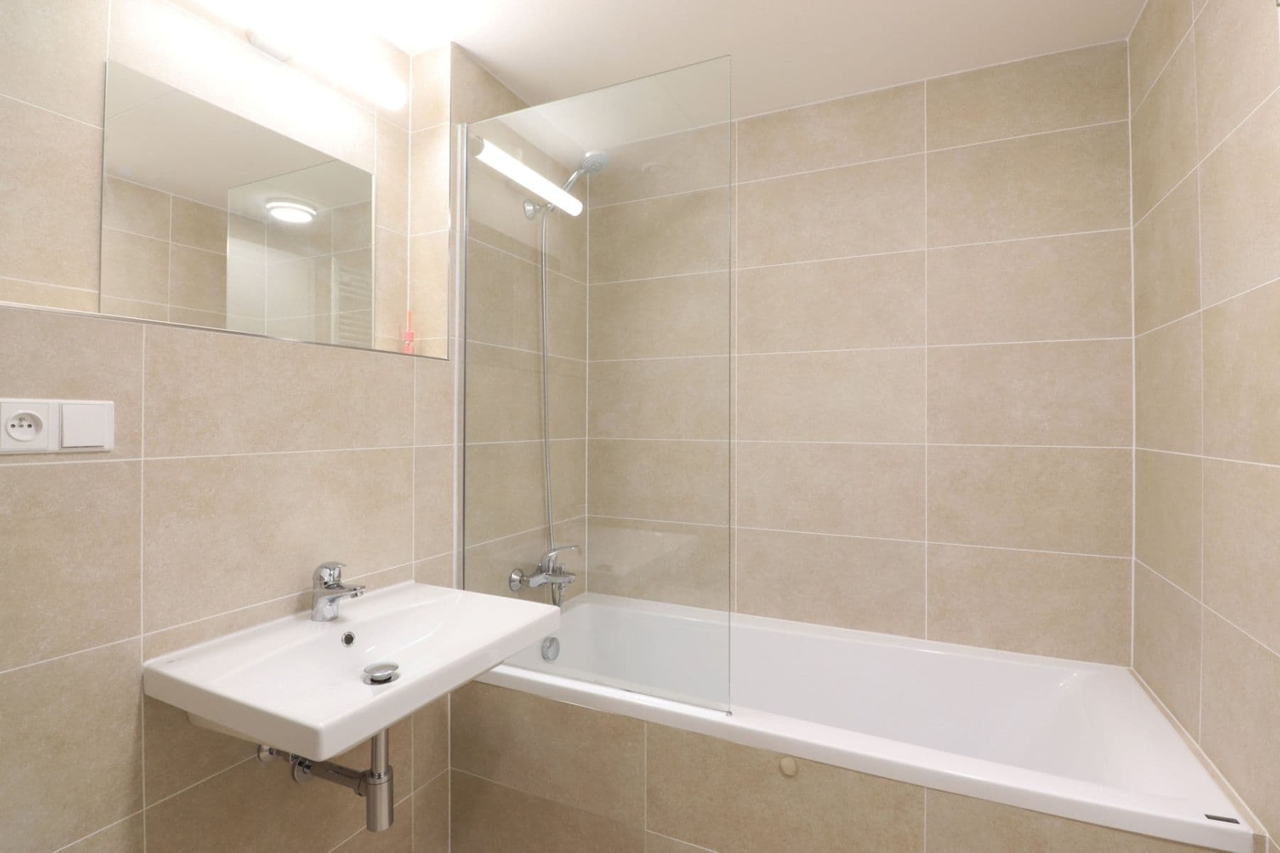 Prenájom bytu 1-izbový 35 m², Smržových, Praha, Praha Prenájom bytu 1-izbový 35 m², Smržových, Praha, Praha