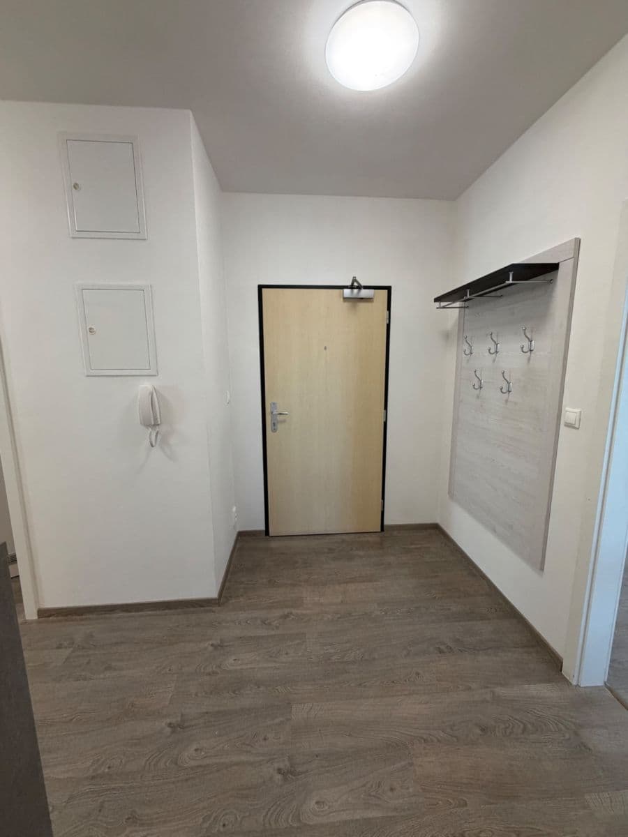 Predaj bytu 3-izbový 81 m², Jantarová, Ostrava, Moravskoslezský kraj Predaj bytu 3-izbový 81 m², Jantarová, Ostrava, Moravskoslezský kraj