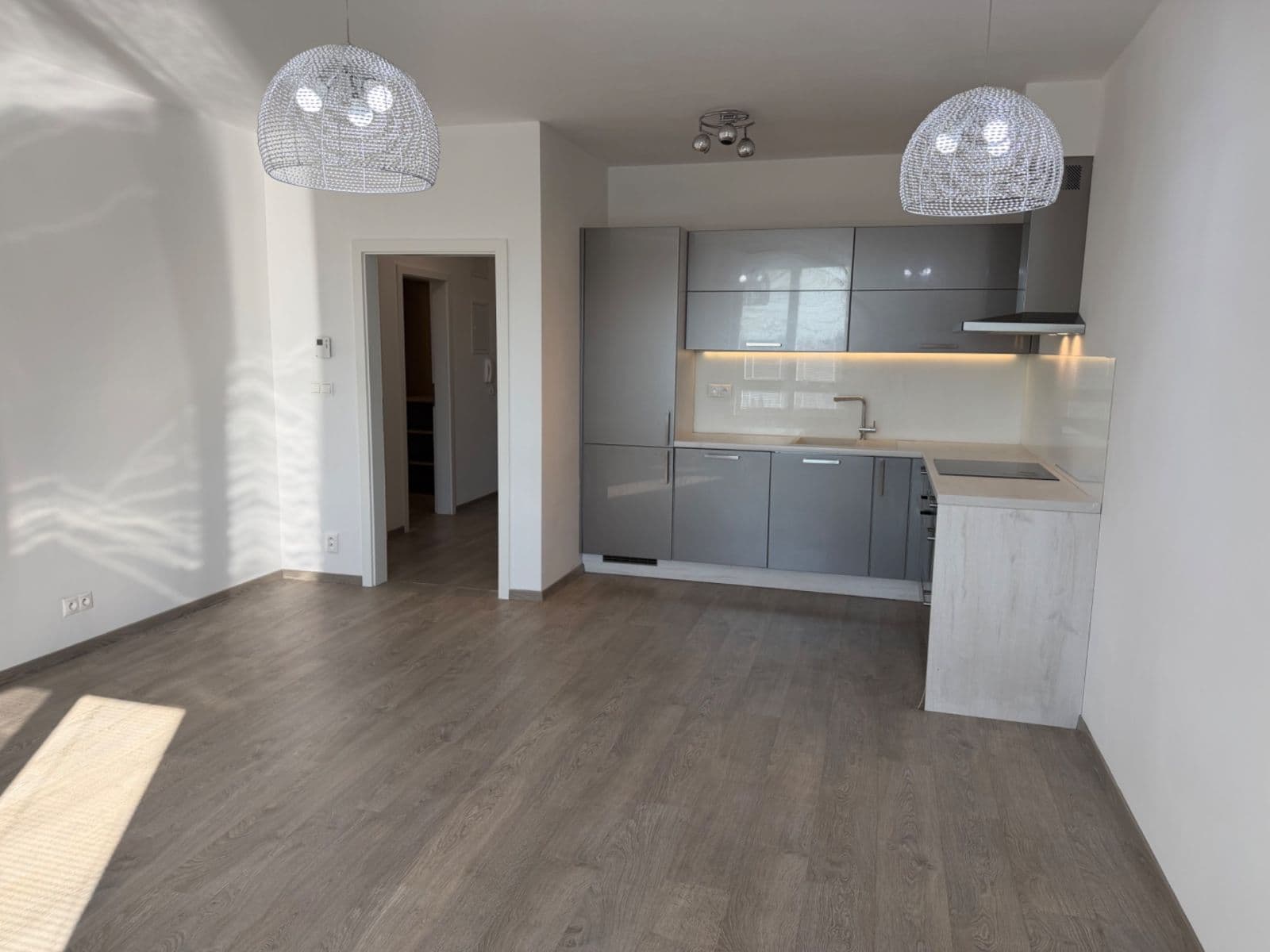 Predaj bytu 3-izbový 81 m², Jantarová, Ostrava, Moravskoslezský kraj Predaj bytu 3-izbový 81 m², Jantarová, Ostrava, Moravskoslezský kraj