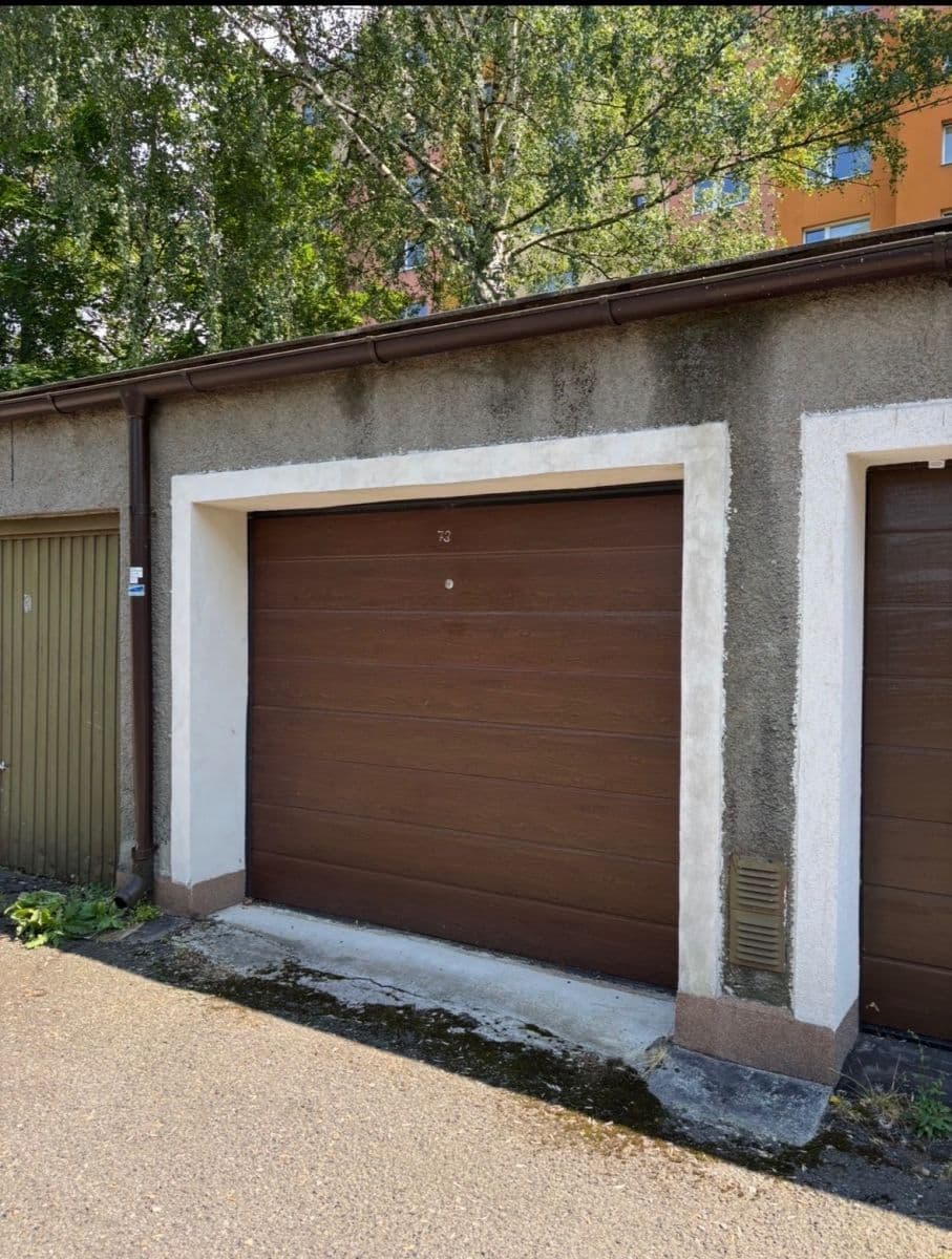 Prenájom garáže 20 m², Malátova, Liberec, Liberecký kraj Prenájom garáže 20 m², Malátova, Liberec, Liberecký kraj