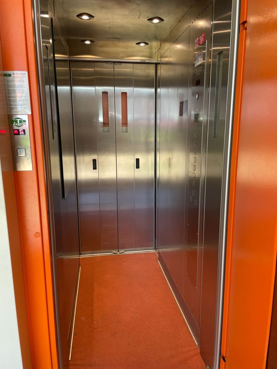 Prenájom bytu 2-izbový 55 m², Jižní, Přelouč, Pardubický kraj Prenájom bytu 2-izbový 55 m², Jižní, Přelouč, Pardubický kraj