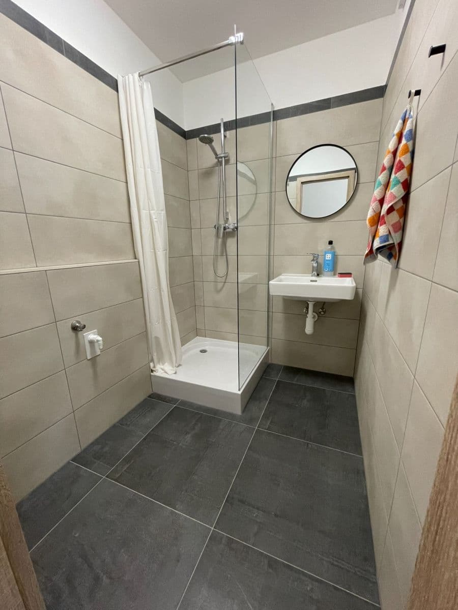 Prenájom bytu 2-izbový 55 m², Jižní, Přelouč, Pardubický kraj Prenájom bytu 2-izbový 55 m², Jižní, Přelouč, Pardubický kraj