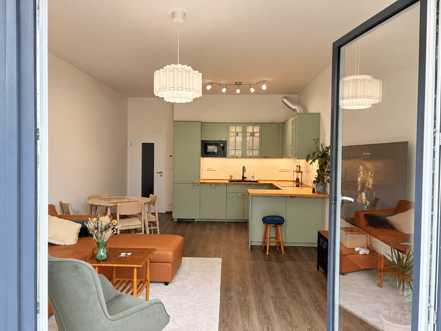 Prenájom bytu 2-izbový 66 m², Gerstelova, Praha, Praha Prenájom bytu 2-izbový 66 m², Gerstelova, Praha, Praha