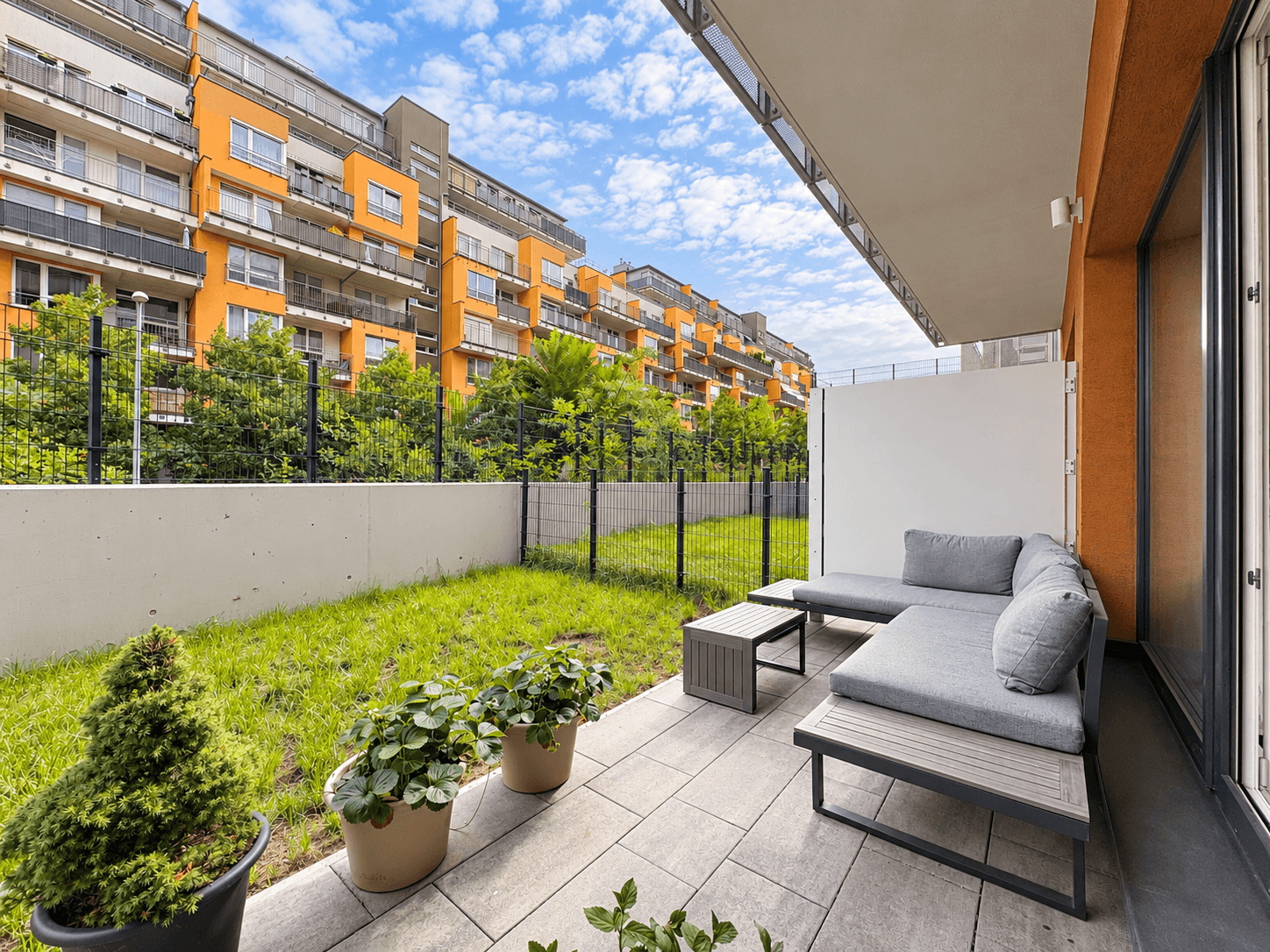 Prenájom bytu 2-izbový 66 m², Gerstelova, Praha, Praha Prenájom bytu 2-izbový 66 m², Gerstelova, Praha, Praha