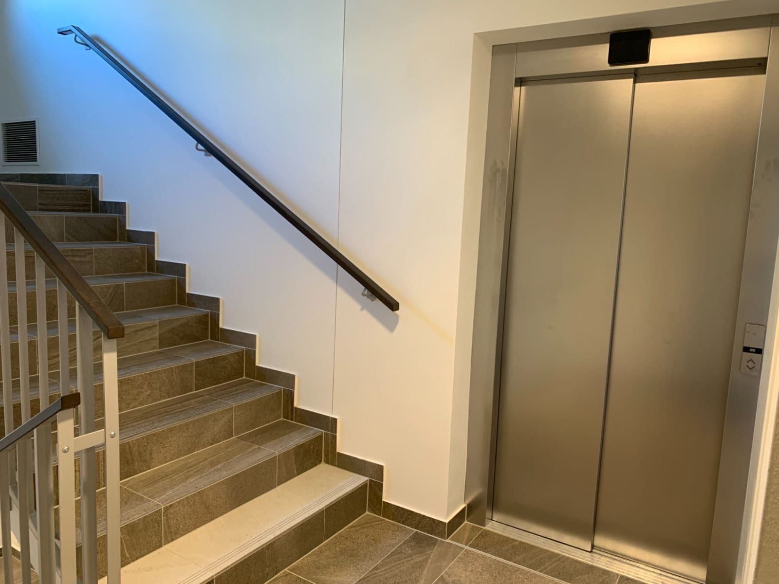 Prenájom bytu 1-izbový 31 m², Šternovská, Praha, Praha Prenájom bytu 1-izbový 31 m², Šternovská, Praha, Praha