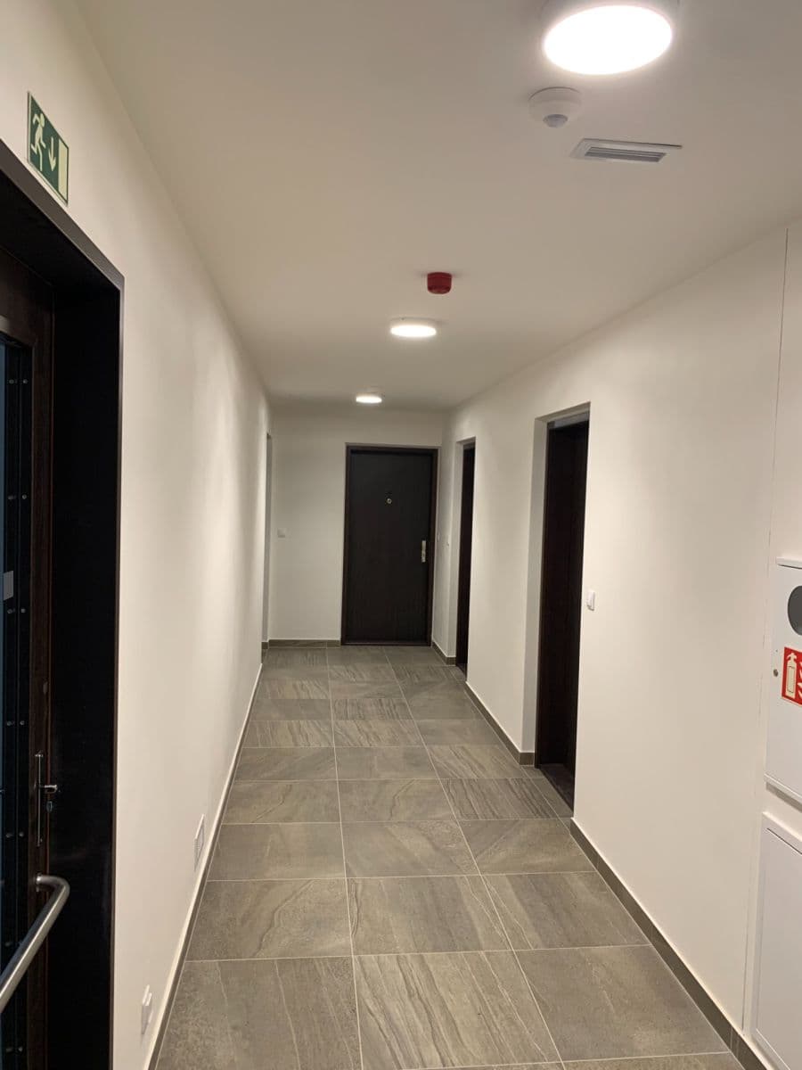 Prenájom bytu 1-izbový 31 m², Šternovská, Praha, Praha Prenájom bytu 1-izbový 31 m², Šternovská, Praha, Praha
