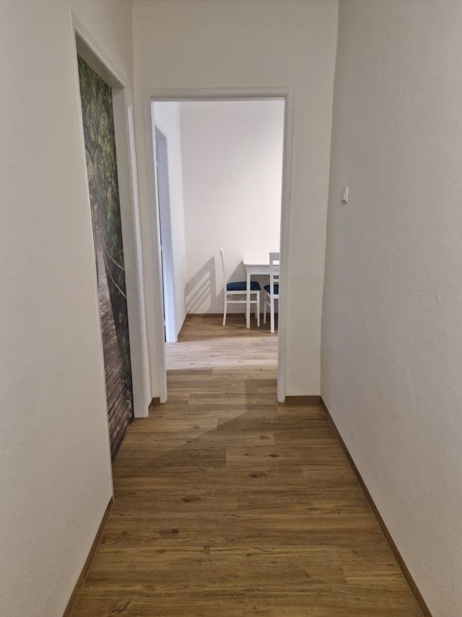Prenájom bytu 2-izbový 56 m², Padělky II, Zlín, Zlínský kraj Prenájom bytu 2-izbový 56 m², Padělky II, Zlín, Zlínský kraj